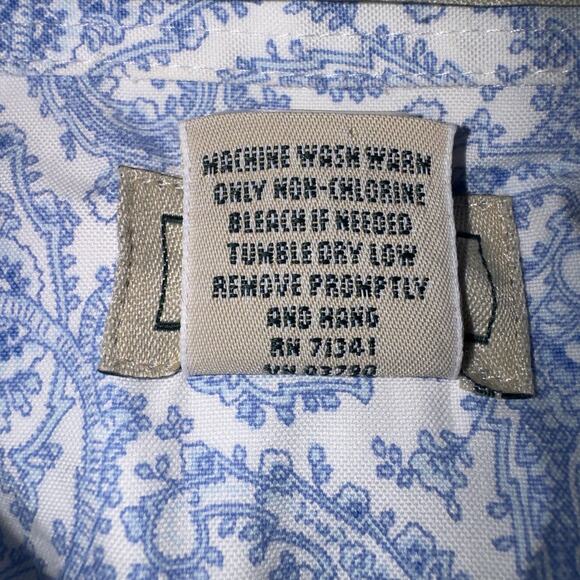 L.L.Bean Blue Paisley button down Shirt women’s size medium - Picture 6 of 7